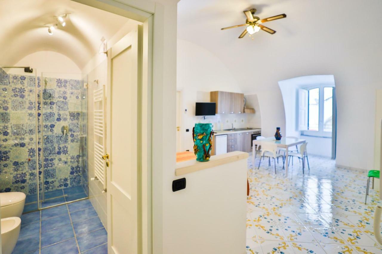 Della Monica Rooms В'єтрі Екстер'єр фото